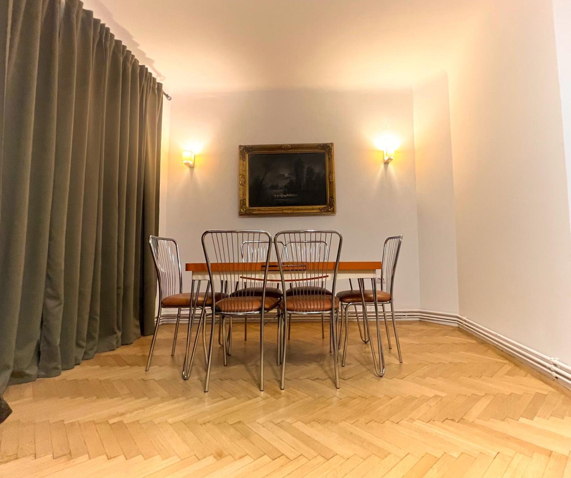 Ultracentral Apartment 4 Rooms - Old City Center -120 Square Meters - Bucharest Exterior photo