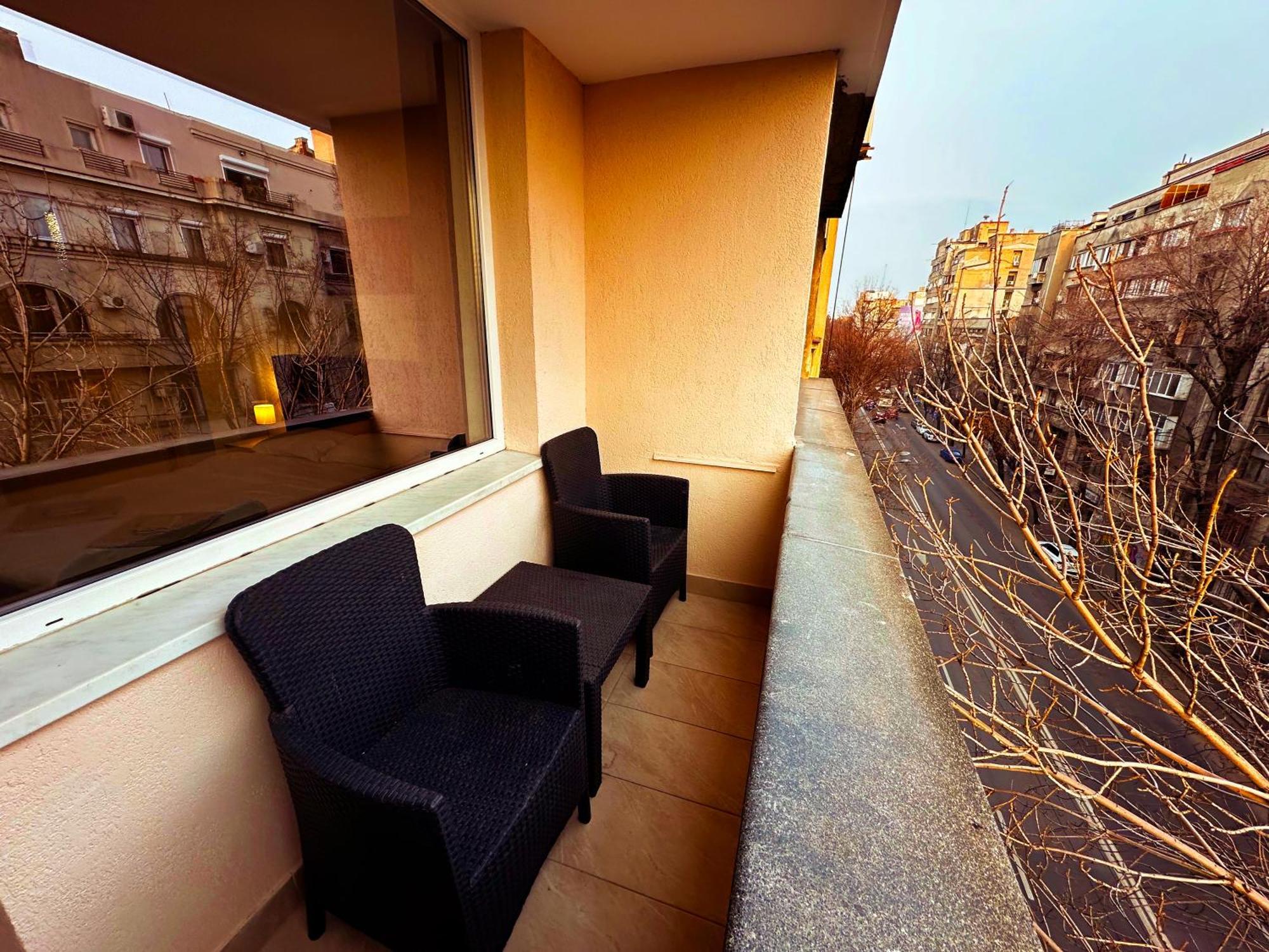Ultracentral Apartment 4 Rooms - Old City Center -120 Square Meters - Bucharest Exterior photo